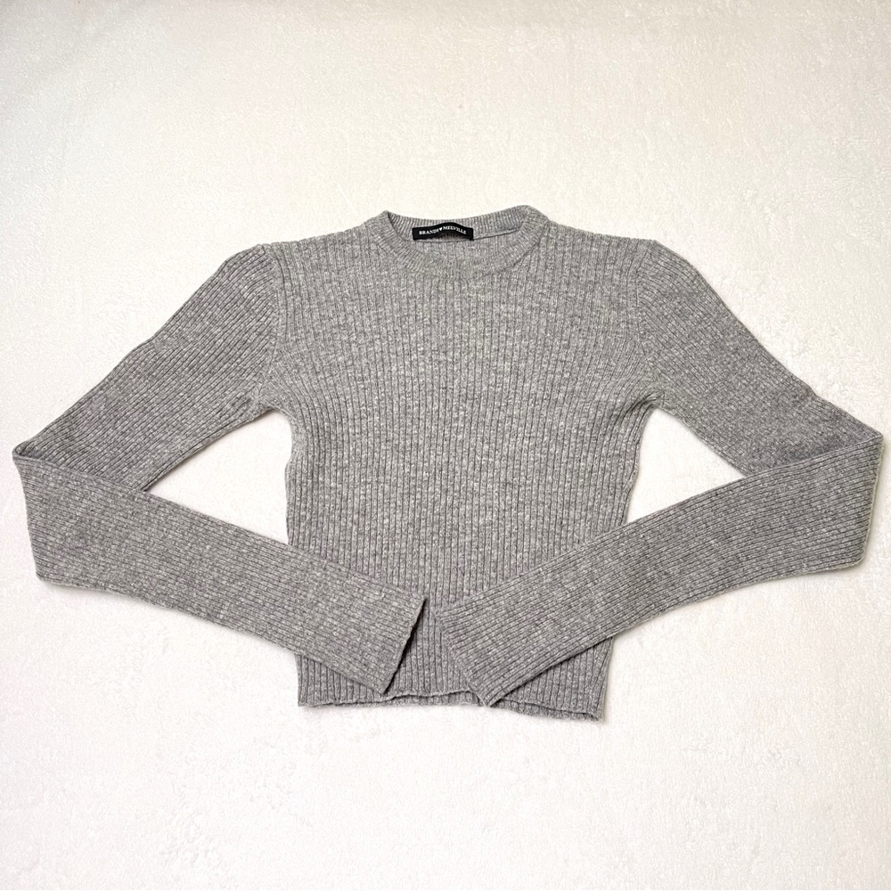 Brandy Melville Gray Knit Ribbed Sweater